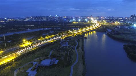 無(wú)人機(jī)航拍風(fēng)景視頻,無(wú)人機(jī)航拍風(fēng)景視頻素材縮略圖