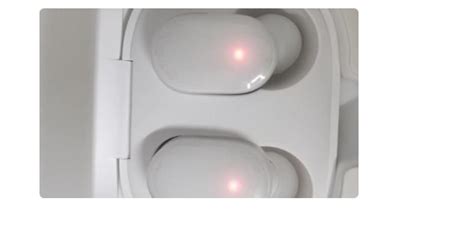 藍(lán)牙耳機充電亮紅燈是什么意思(藍(lán)牙耳機充一天了還是亮紅燈)縮略圖