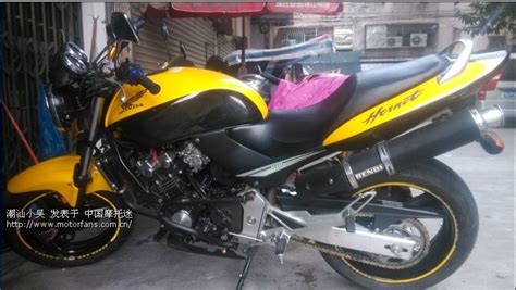 小黃蜂摩托車(小黃蜂摩托車250價格)縮略圖