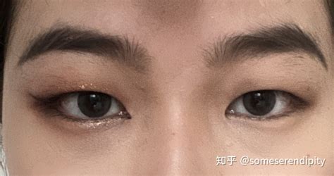 睫毛膏老是會(huì)暈染下眼皮怎么辦,睫毛膏老是會(huì)暈染下眼皮怎么辦啊縮略圖