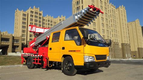 登高車24米多少錢一輛,升降車20米多少錢一臺(tái)縮略圖