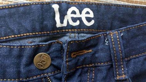 牛仔褲哪個(gè)品牌好,女式牛仔褲哪個(gè)品牌好縮略圖