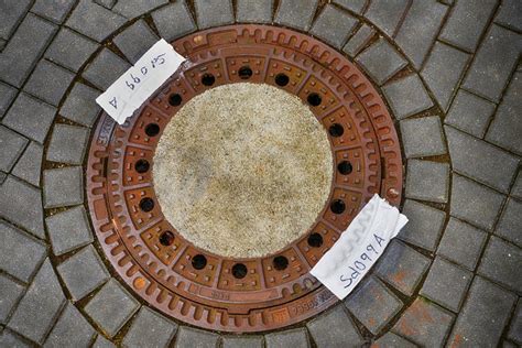 窨井蓋是什么材料做的(窨井蓋有哪幾種材質(zhì))縮略圖