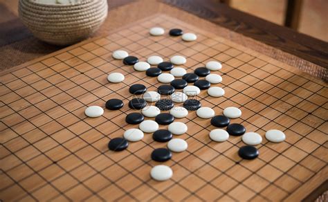 圍棋棋盤橫豎多少條線(圍棋棋盤橫豎有多少條線)縮略圖