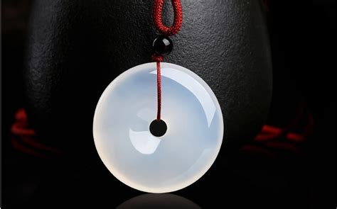平安扣玉吊墜價(jià)格(平安扣玉吊墜價(jià)格表)縮略圖