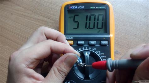 萬用表怎么測(cè)電壓(萬用表怎么測(cè)電壓220v)縮略圖