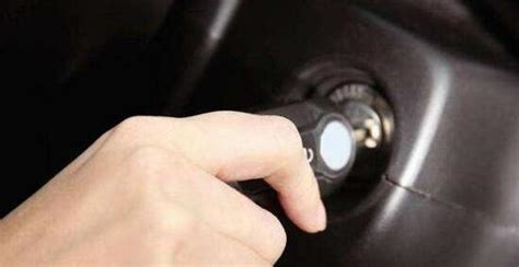 踏板車打不起來火怎么辦(車有電,但是打火沒有反應(yīng))縮略圖