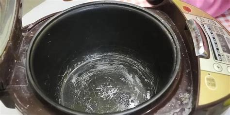 電飯鍋涂層掉了鍋還能用嗎(電飯鍋涂層掉了鍋還能用嗎視頻我是大醫(yī)生)縮略圖