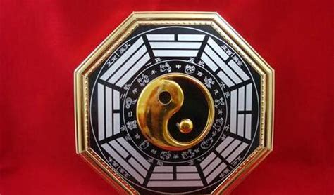 八卦鏡可以隨便掛大門上方嗎,八卦鏡可以隨便掛大門上方嗎圖片縮略圖