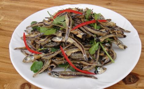 丁香魚和小銀魚干哪個(gè)營養(yǎng)高,丁香魚與小銀魚哪個(gè)更有營養(yǎng)縮略圖