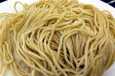 竹升面家常做法,竹升面家常做法視頻縮略圖