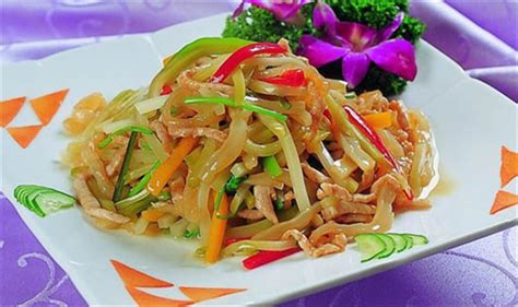 腌菜炒肉(腌菜炒肉的做法)縮略圖